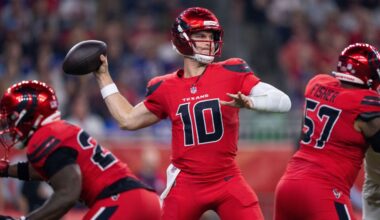 Texans' defense comes up big in TNF win against Bills