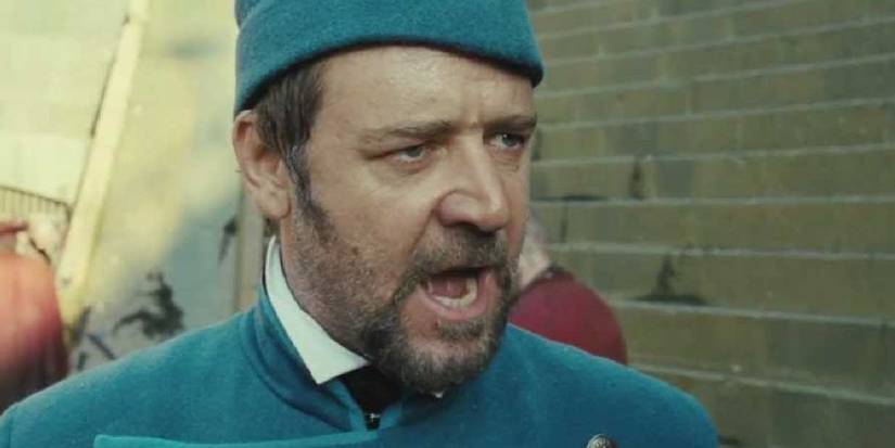 Russell Crowe as Javert singing in Les Misérables (2012).
