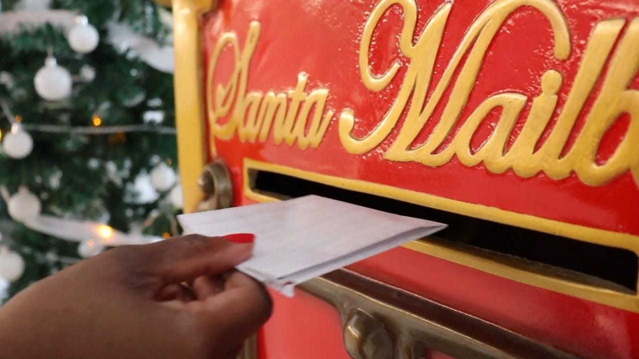 Letters to Santa program launched at Chicago airports