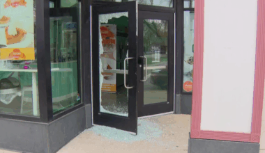 Burglars steal cash register from Shawn Michelle's Ice Cream in Chicago's Bronzeville neighborhood