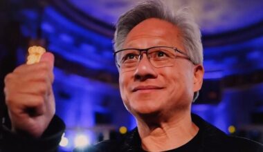Nvidia (NVDA) CEO Huang Confirms ‘Soaring Demand’ for Blackwell AI Chips