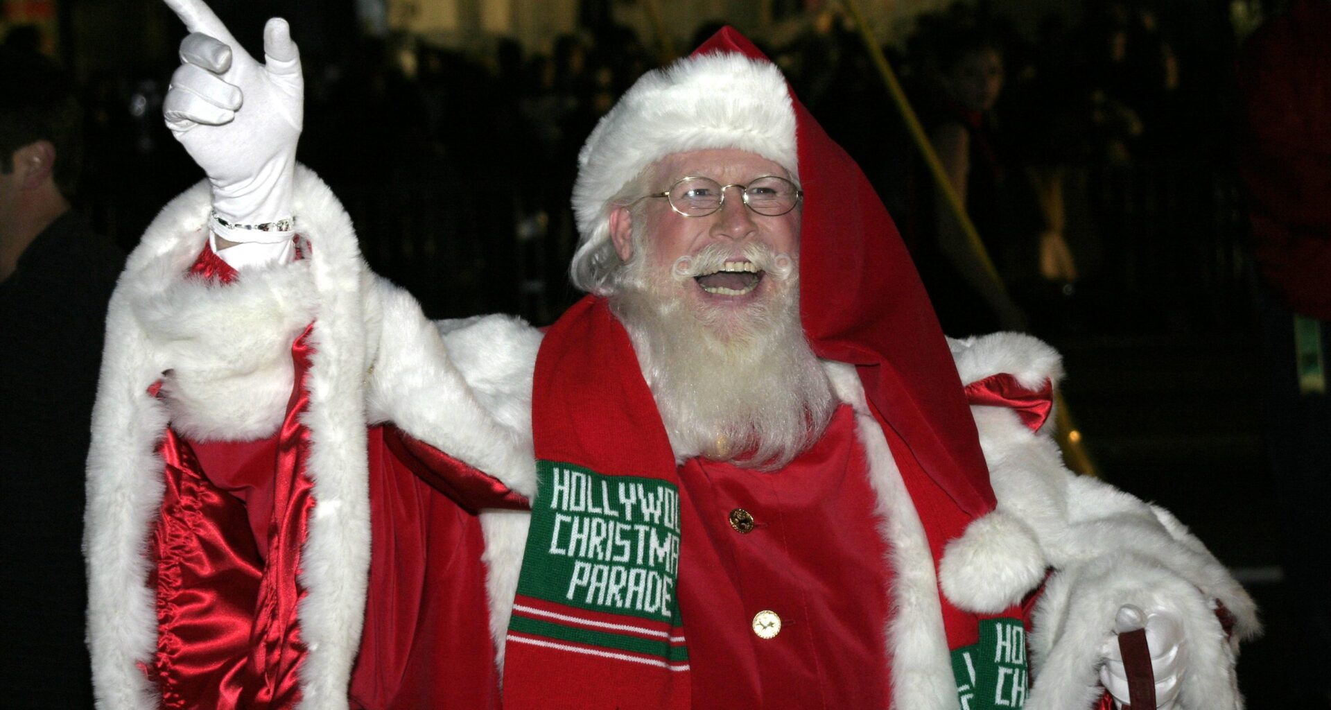 Santa Claus is Coming to Hollywood! Annual Christmas Parade Marches Sunday