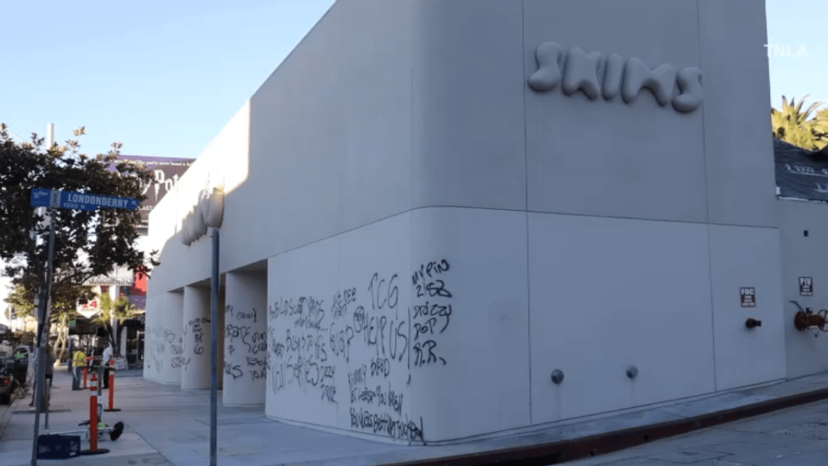 Kim Kardashian’s flagship Skims store vandalized – NBC Los Angeles