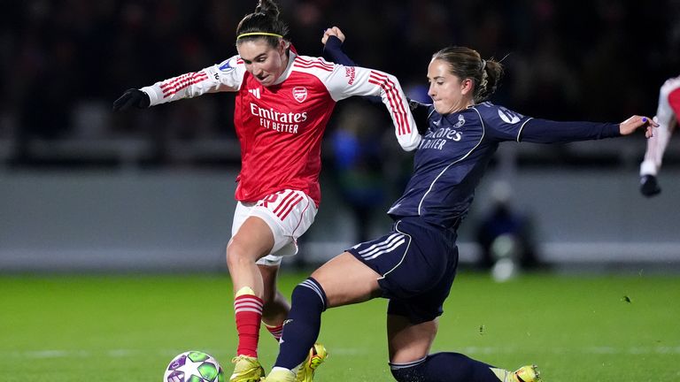 Arsenal's Mariona Caldentey and Real Madrid's Sara Dabritz battle for the ball during the UEFA Women's Champions League