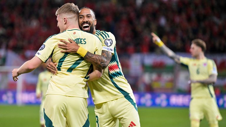 Jordan James celebrates with Sorba Thomas