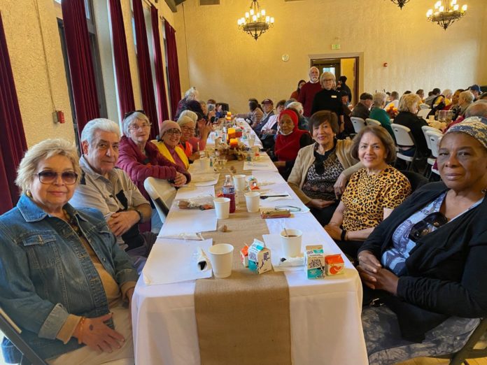 PHOTO: Alisa Hayashida | The South Pasadenan | Thanksgiving celebration for seniors at the War Memorial Building in South Pasadena.