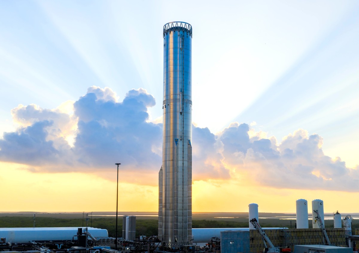 Starship booster B18 before the explosion