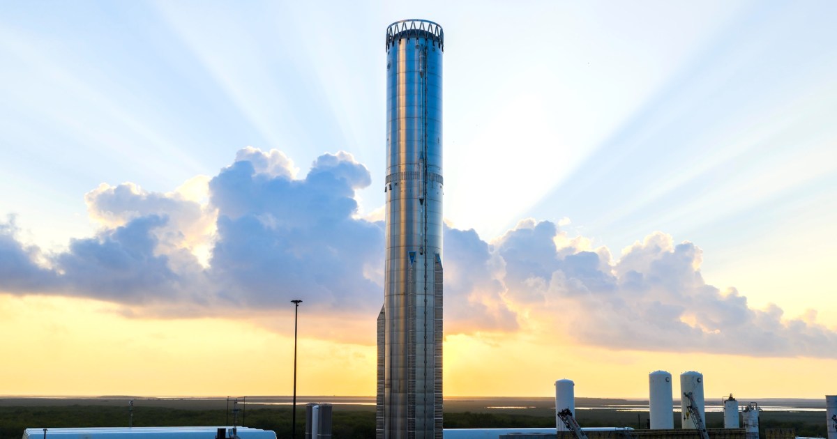 SpaceX preps next Starship flight as new booster rolls out for testing