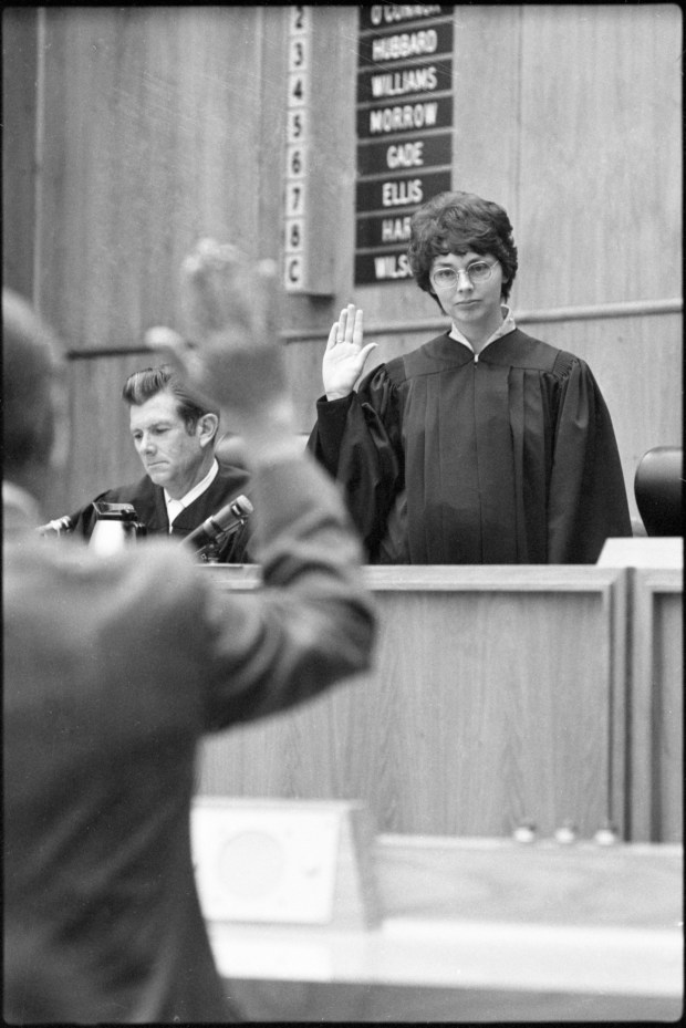 Janet Kintner is sworn in to the San Diego Municipal Court as a new judge in 1976. (The San Diego Union Tribune / San Diego History Center)