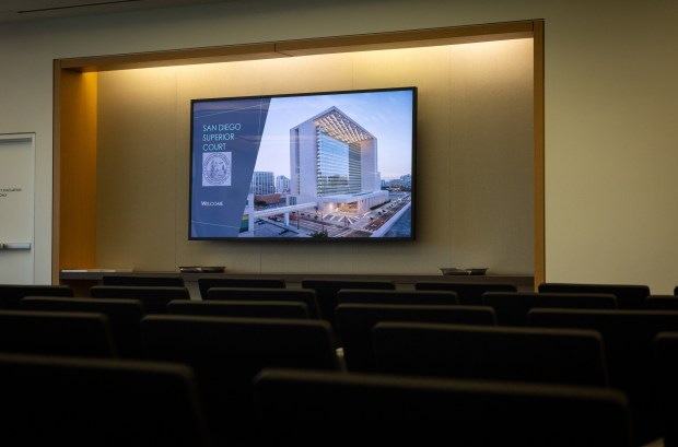 The jury lounge at the San Diego Central Courthouse. (Ana Ramirez / The San Diego Union-Tribune)