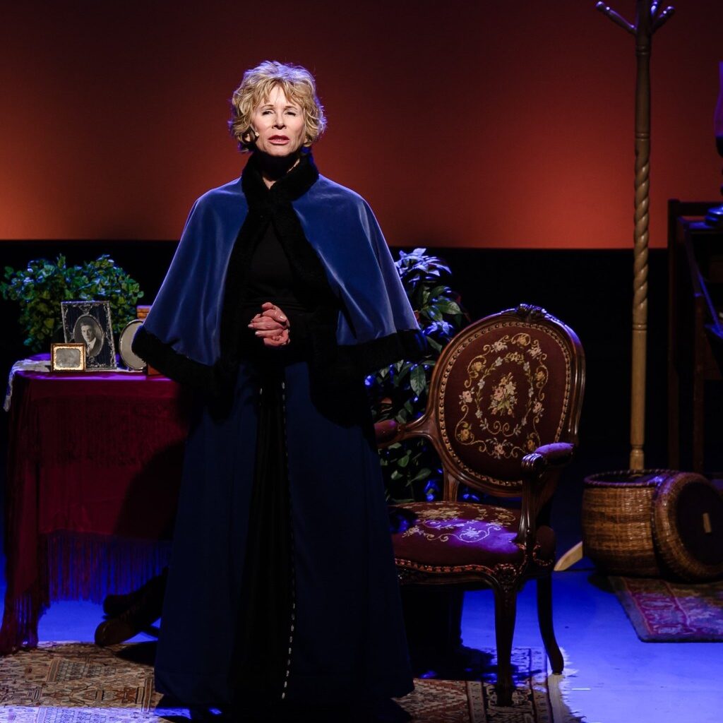 Annette Hubbell – San Diego Union-Tribune