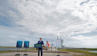 ‘Huge’ pump station marks Everglades restoration progress