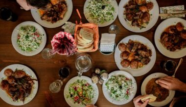 Philly restaurants open on Thanksgiving 2025