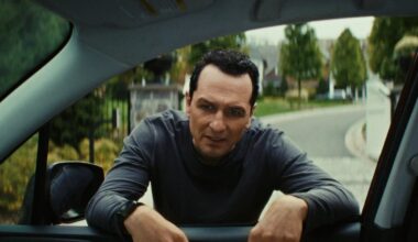 3 Shows to Binge-Watch on Netflix This Weekend (Nov. 21-23)