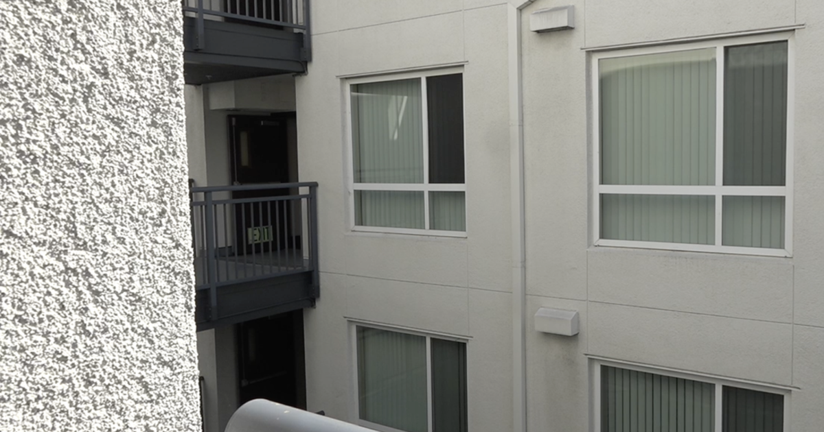 Homeless veterans find affordable housing at Market Street Village