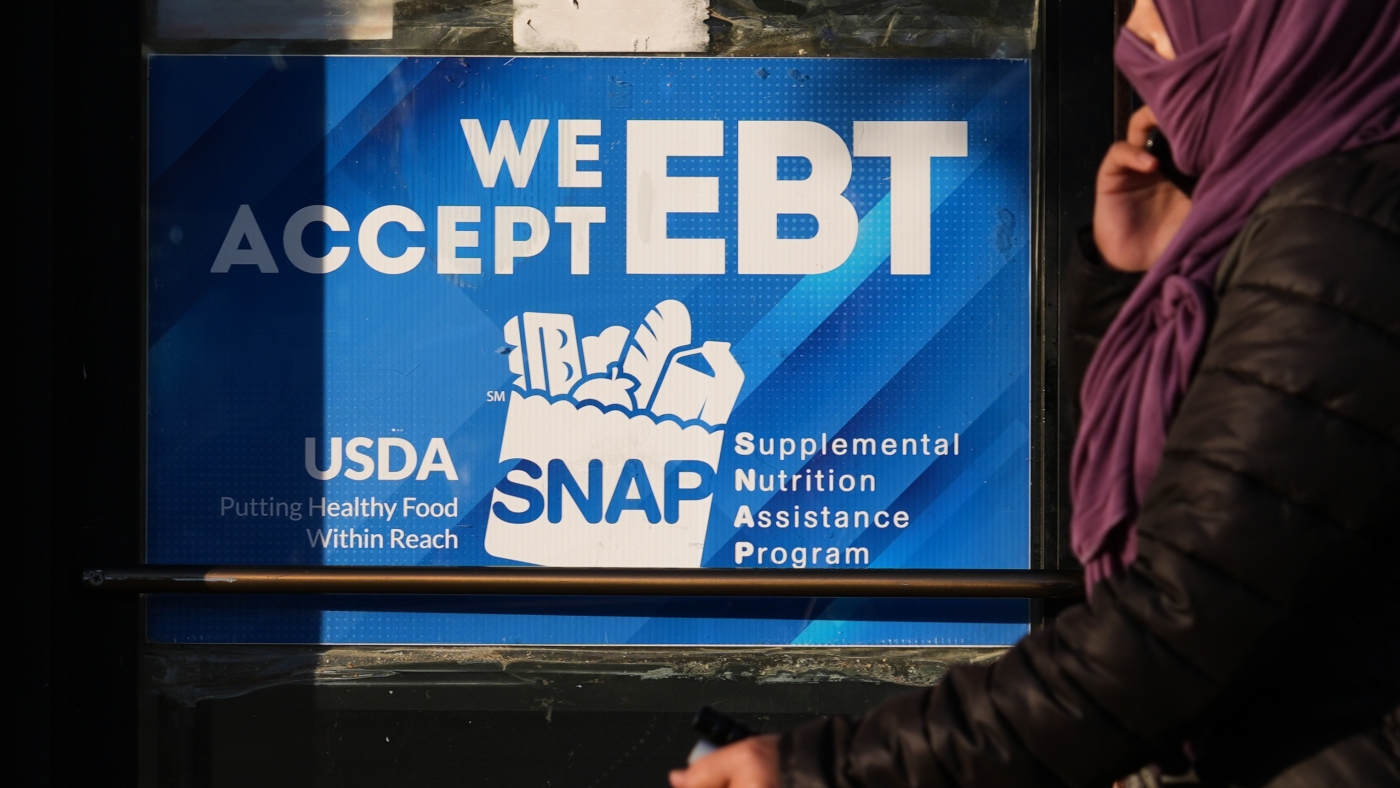 States start to issue full SNAP benefits after court order : NPR