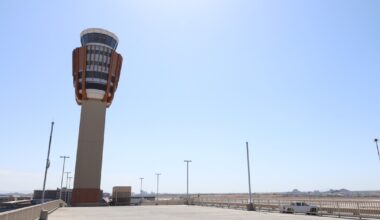 FAA orders partial closure at Phoenix Sky Harbor Airport, affecting non-commercial flights
