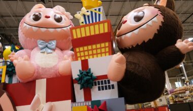 Macy’s Thanksgiving Day Parade begins in New York City