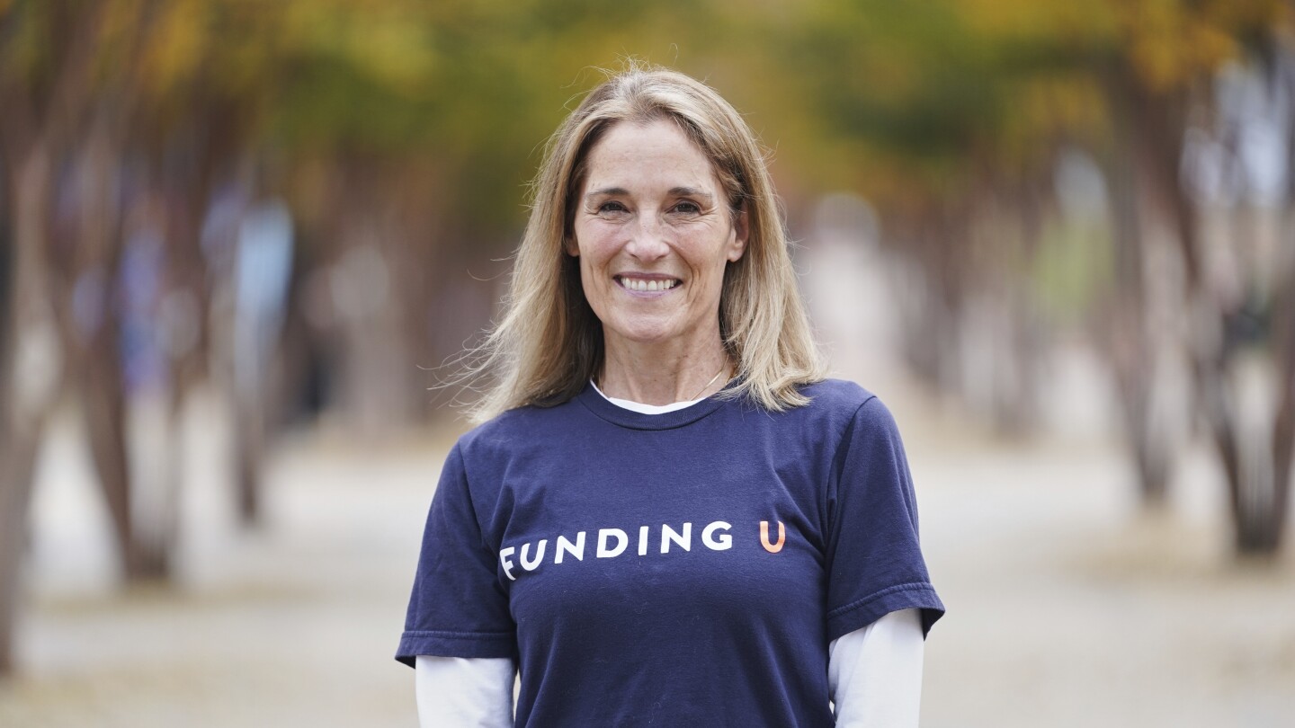 MacKenzie Scott's college roommate once loaned her $1K. Now it's the billionaire's turn to invest