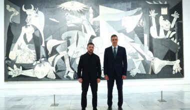 Zelenskyy views Picasso's 'Guernica' painting during Spain visit