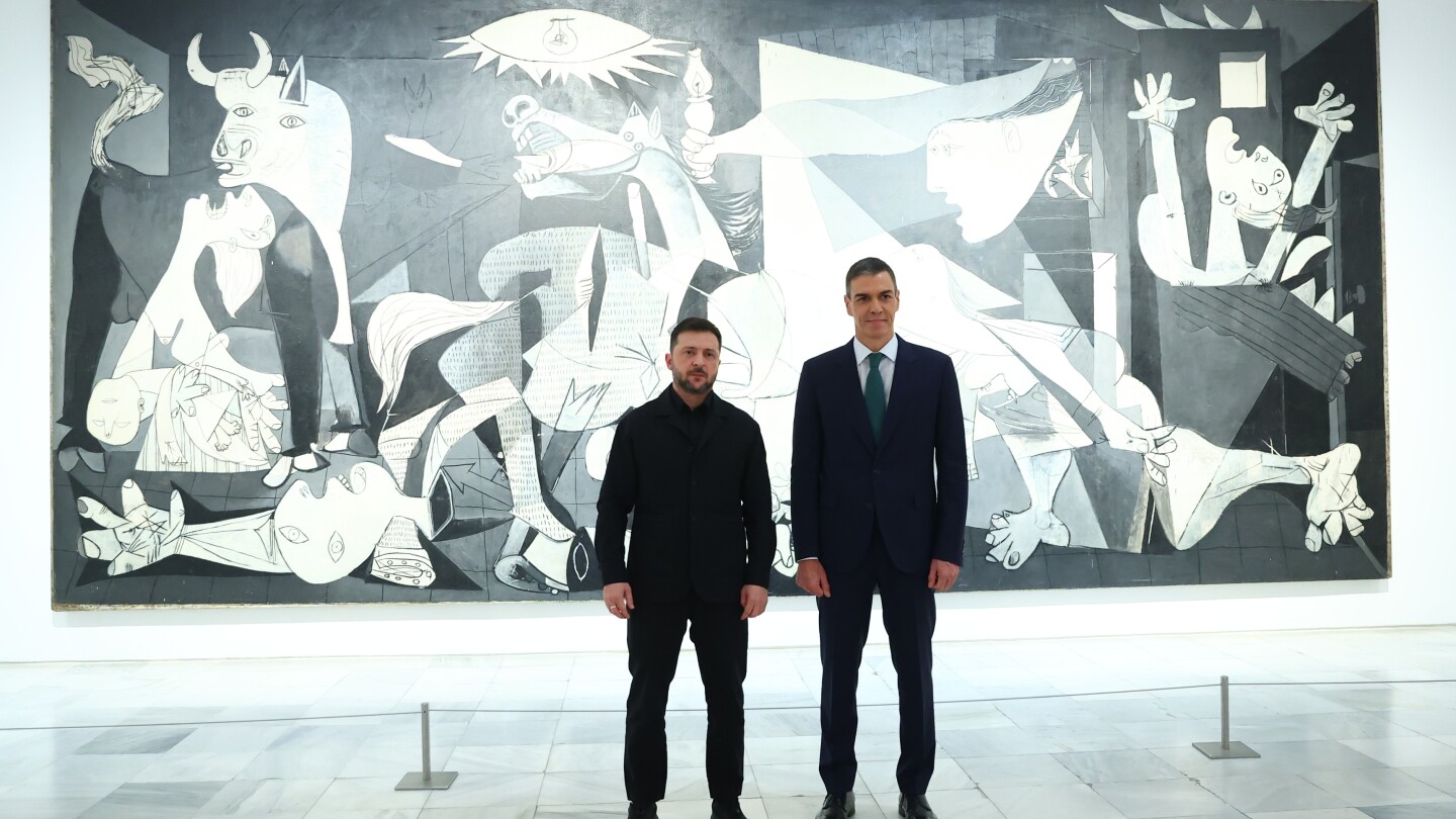 Zelenskyy views Picasso's 'Guernica' painting during Spain visit