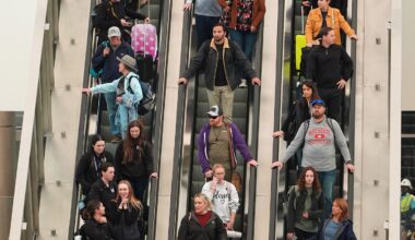 Flight cancellations hit US airports due to government shutdown