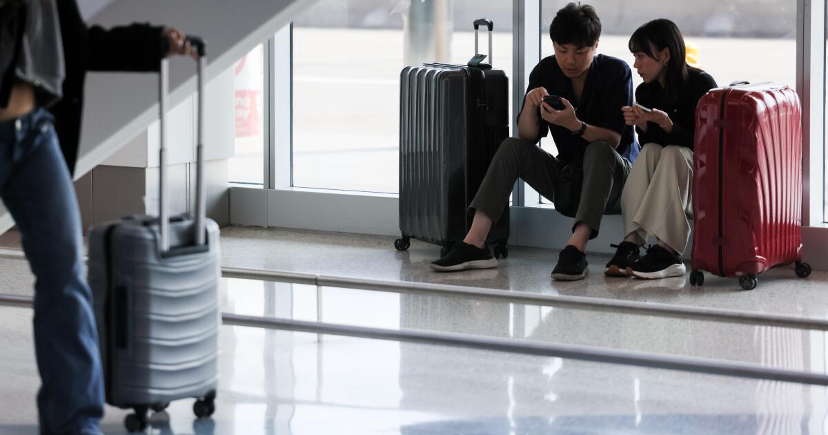 Travelers brace for airport chaos as flight cuts begin: 'Just fed up'