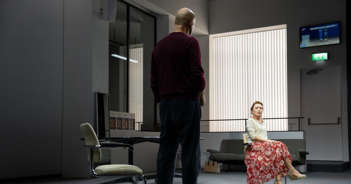 'Oedipus' review: Mark Strong and Lesley Manville star on Broadway