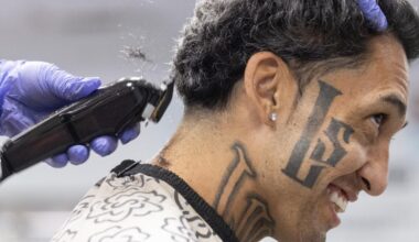 After deterring homeless people with 'Baby Shark' song, a barber offers free Thanksgiving trims