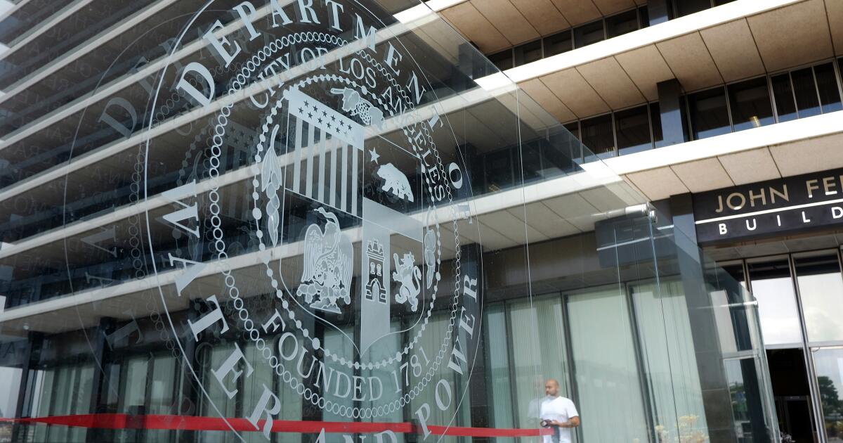 Power restored after more than 30,000 customers report outages in L.A.