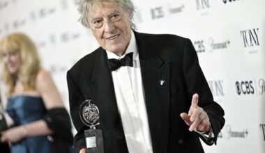 Playwright Tom Stoppard dead: Giant of modern theater and Oscar-winning screenwriter was 88
