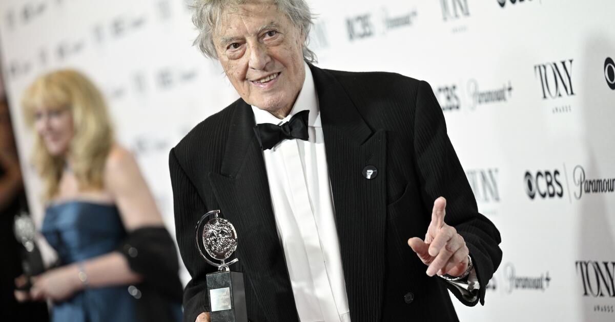 Playwright Tom Stoppard dead: Giant of modern theater and Oscar-winning screenwriter was 88