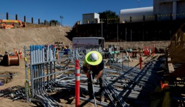 L.A. DWP employee made assistants run personal errands, ethics enforcer says