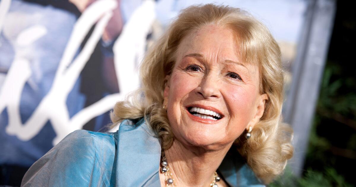 Diane Ladd dead: 3-time Oscar nominee and Laura Dern's mom