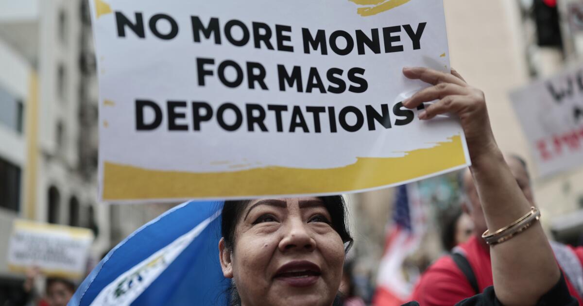 U.S. Catholic bishops oppose Trump's 'indiscriminate' deportations