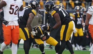 Bears rival Aaron Rodgers reportedly has broken wrist, making him unlikely to play Sunday at Soldier Field