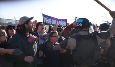 Cops injured, faith leaders among 21 arrested after scuffles erupt during Broadview ICE facility protest
