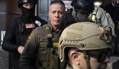 'It's a disgrace': Chicagoans describe jarring encounters with feds as judge prepares to rule on 'blitz'