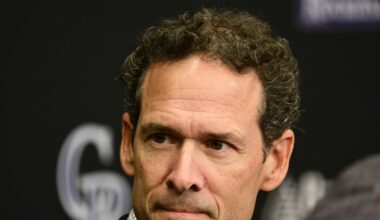 Paul DePodesta can't escape questions about the Deshaun Watson trade