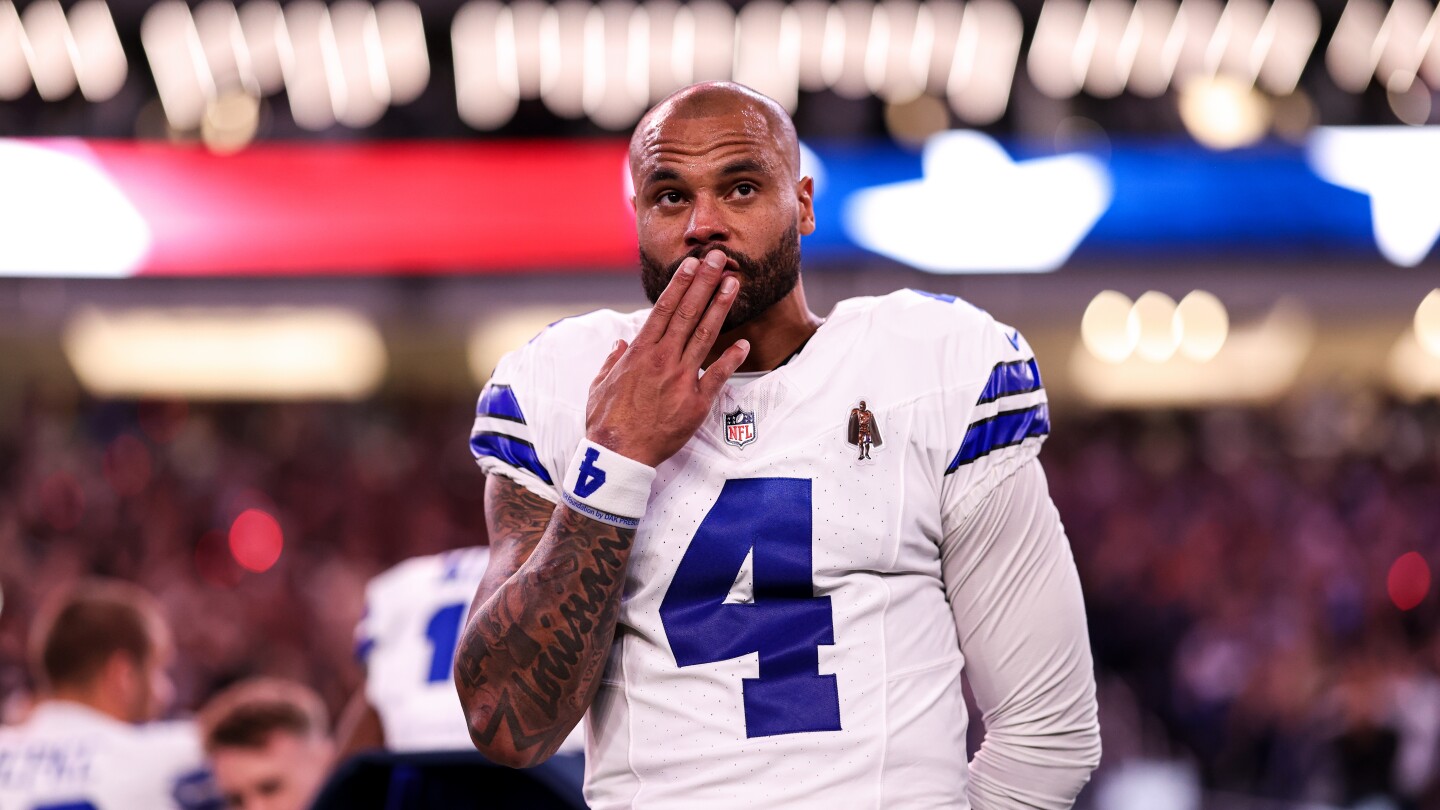 Dak Prescott is 160 passing yards from Tony Romo's all-time team record