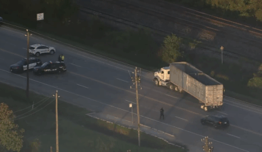 Houston traffic: Heavy truck crash shut down all lanes at US-90 at Oates Road