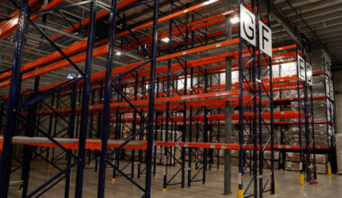 Trump tariffs leave small U.S. retailers short for holidays