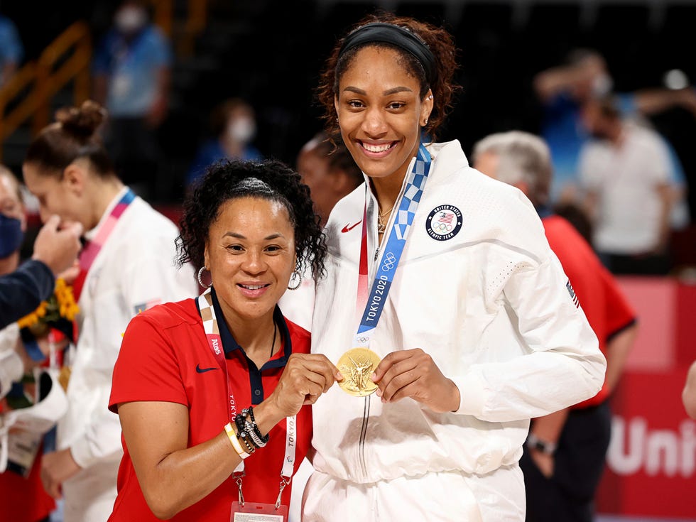 saitama, japan august 08: team united states head coach dawn staley and a'ja wilson #9 pose for photographs with their gold medals during the women's basketball medal ceremony on day sixteen of the 2020 tokyo olympic games at saitama super arena on august 08, 2021 in saitama, japan. (photo by kevin c. cox/getty images)