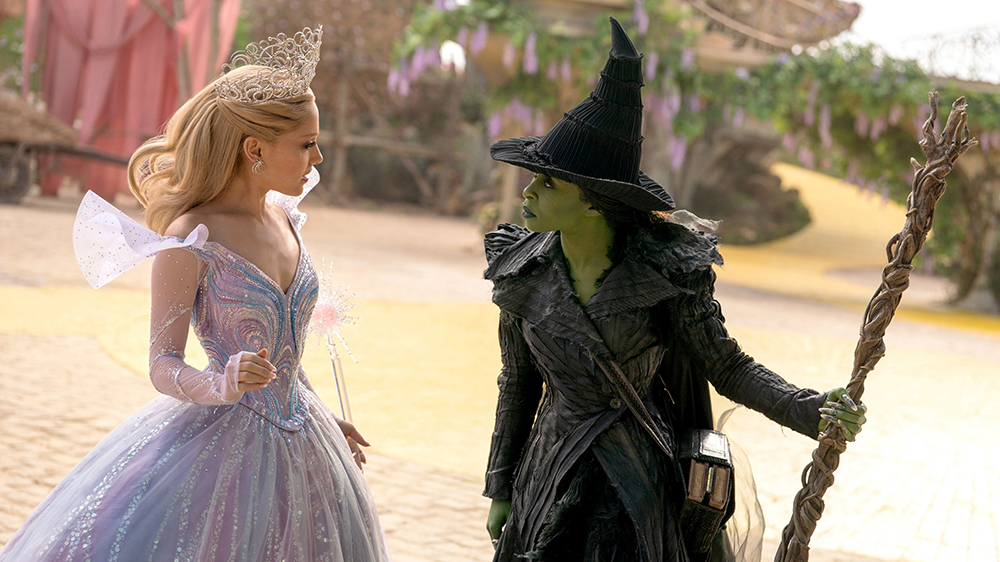 WICKED: FOR GOOD, (aka WICKED: ACT II, aka WICKED: PART TWO), from left: Ariana Grande as Glinda, Cynthia Erivo as Elphaba, 2025. ph: Giles Keyte / © Universal Pictures / Courtesy Everett Collection