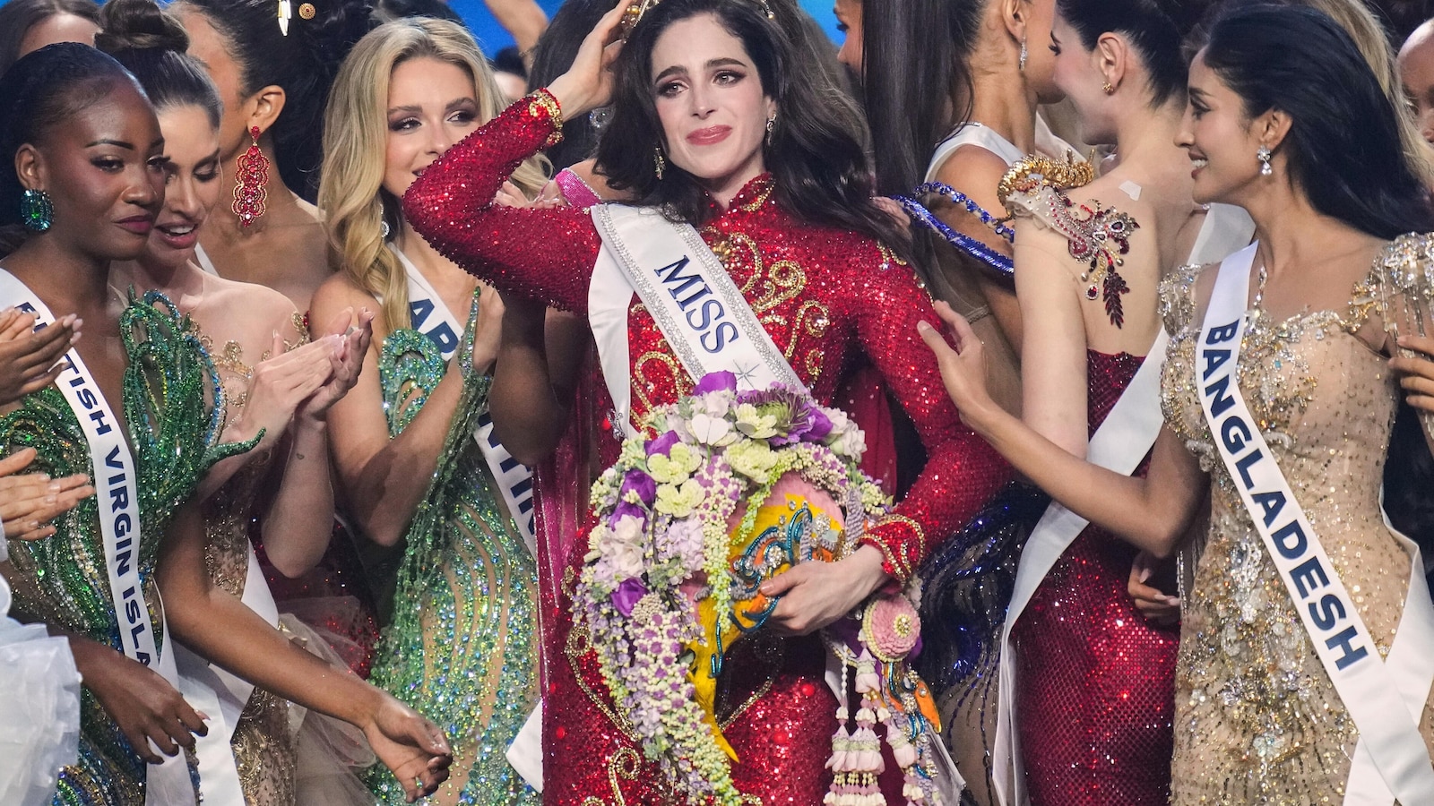 Miss Mexico is crowned Miss Universe at pageant where she stood up to host's bullying