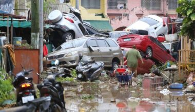 Typhoon Kalmaegi leaves 26 dead, people trapped on roofs, cars submerged