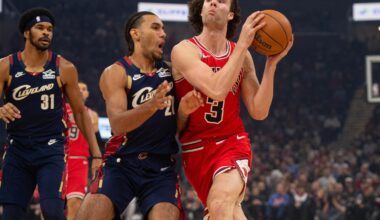 Mitchell makes go-ahead basket with 34 seconds left as Cavaliers rally to beat Bulls 128-122