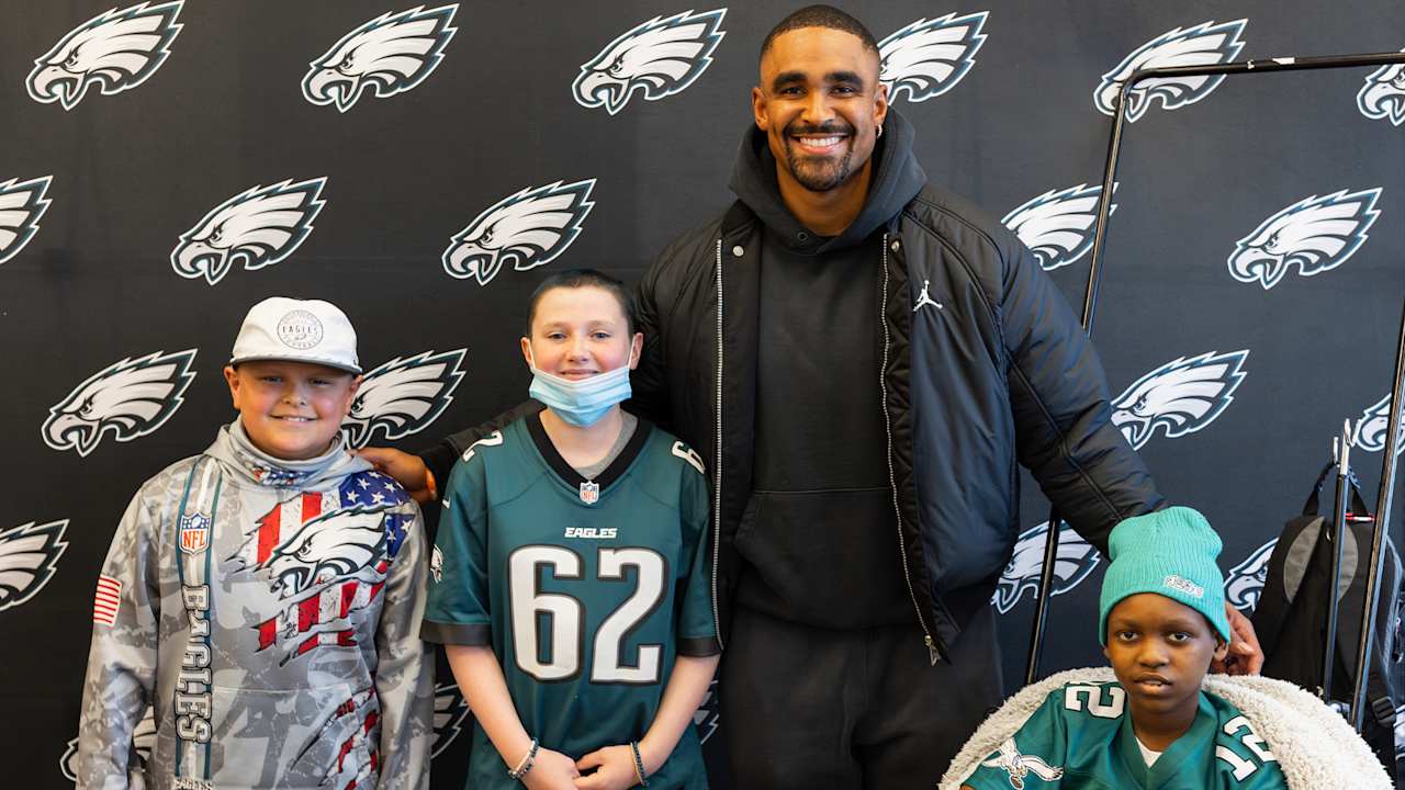 Jalen Hurts to wear cleats designed by Children's Hospital of Philadelphia patients