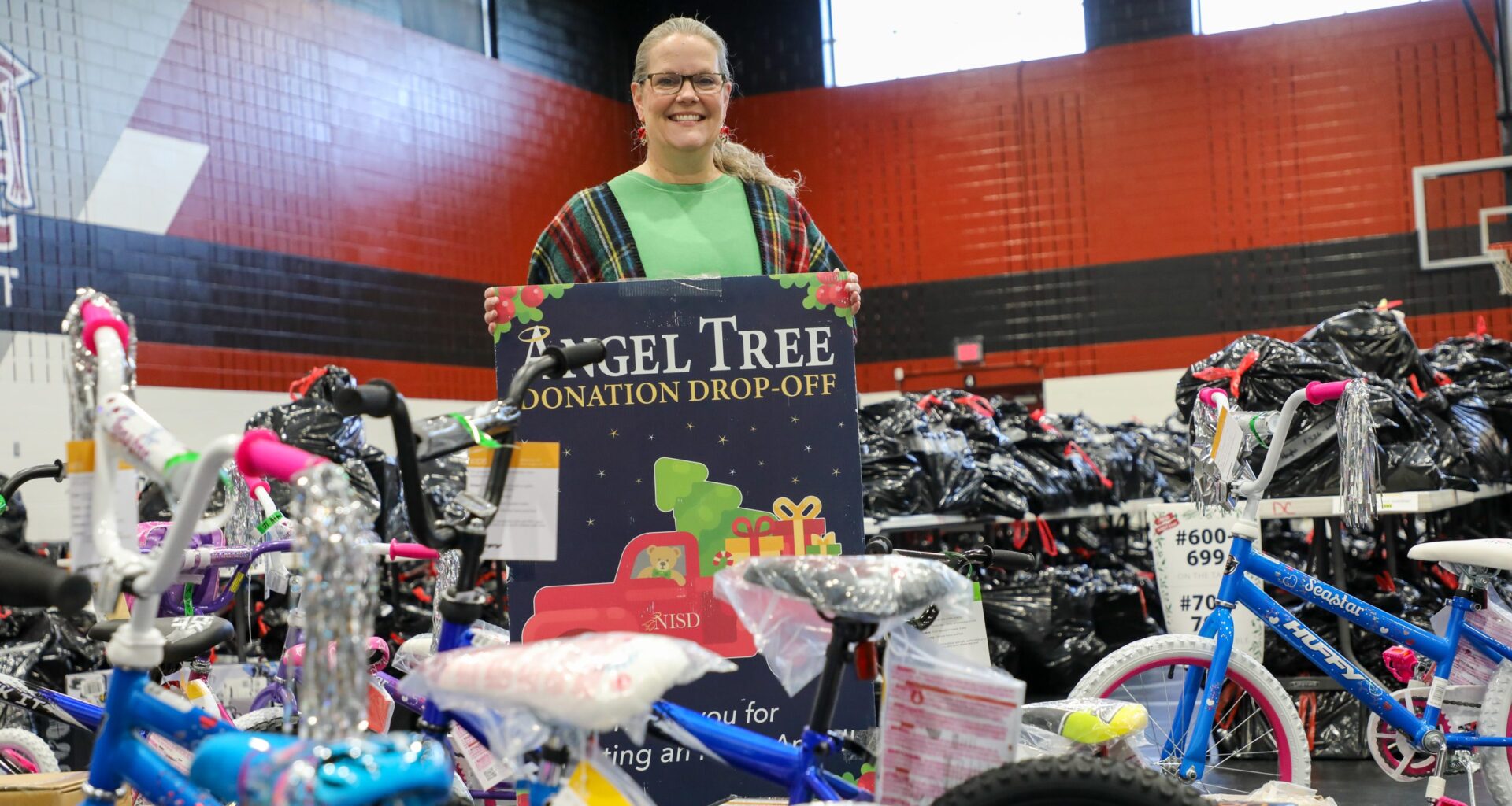 When gifts don’t arrive, this Northwest ISD mom steps in to save Christmas