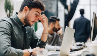 Harvard MBA grads are landing jobs paying $184K—but a record number are still ditching the corporate world and choosing entrepreneurship instead